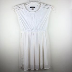 XTRAORDINARY White Dress